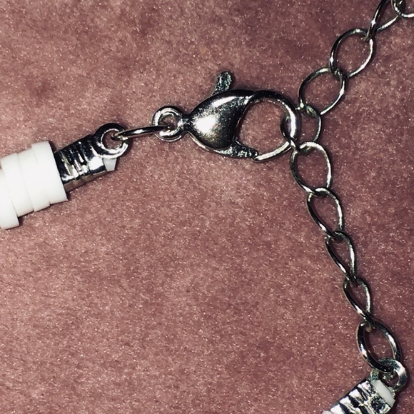 Custom Handmade Shell Necklace & Matching Earrings - Picture 4 of 16